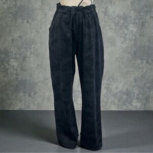 “Like New”. lululemon athletica Black Camo Flare Pants